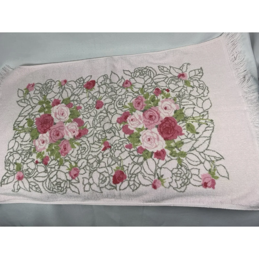 Vintage Lady Pepperell Hand Towel Pink Roses Floral 27” x 15” EUC Cotton MCM